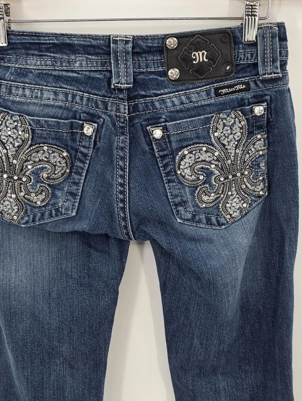 Miss Me Skinny Blingy Medium Wash Blue Size 27 Women's Y2K